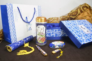 中國夢創(chuàng)意禮品 青花瓷筆筒三件套裝，房地產(chǎn)開盤禮贈佳品